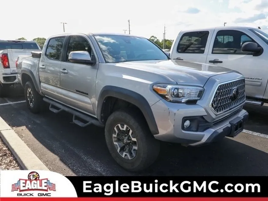 2019 Toyota Tacoma SR5 photo 1