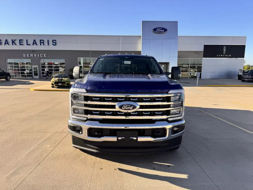 2026 Ford F-350 XLT photo 1
