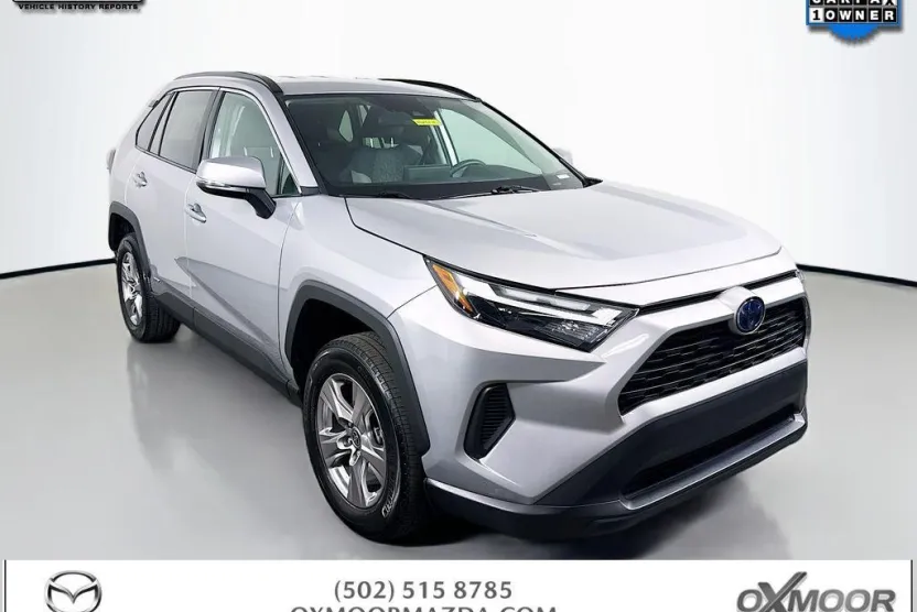 2023 Toyota RAV4 Hybrid XLE photo 1