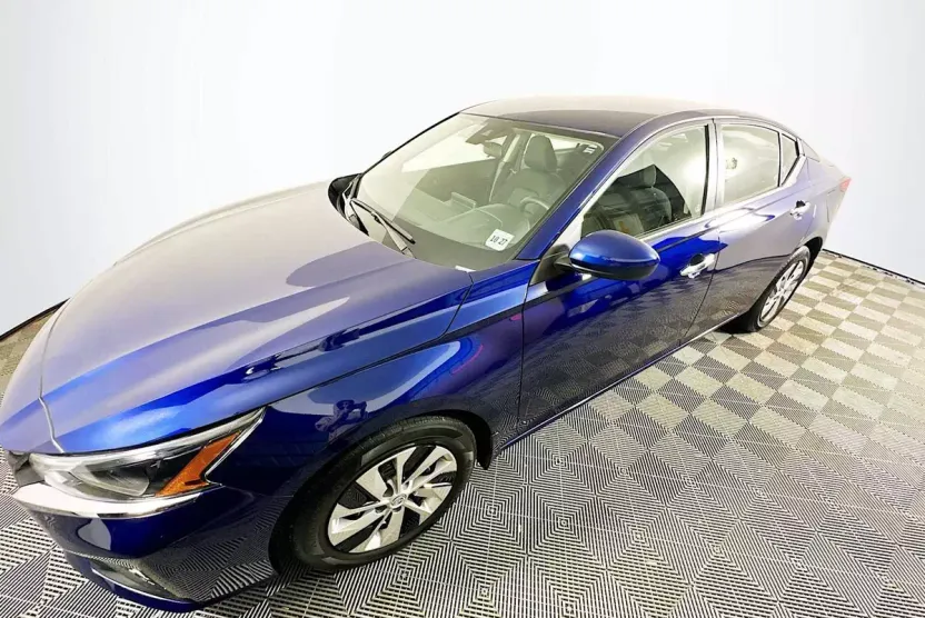 2023 Nissan Altima 2.5 S photo 1
