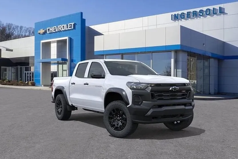 2026 Chevrolet Colorado Trail Boss photo 1