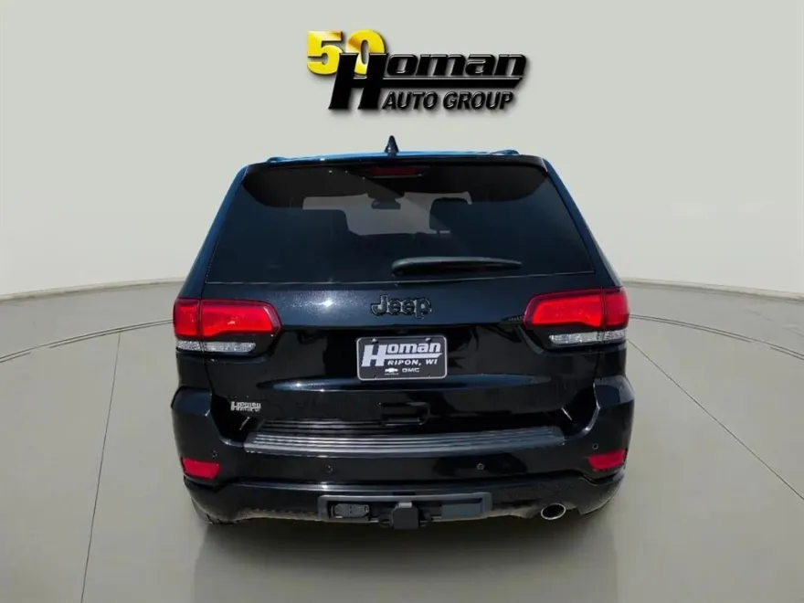 2021 Jeep Grand Cherokee Laredo X photo 1