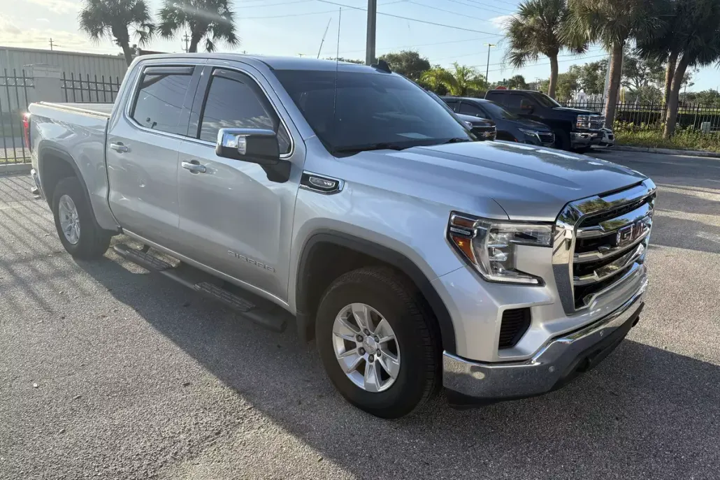 2021 Gmc Sierra 1500 SLE photo 1