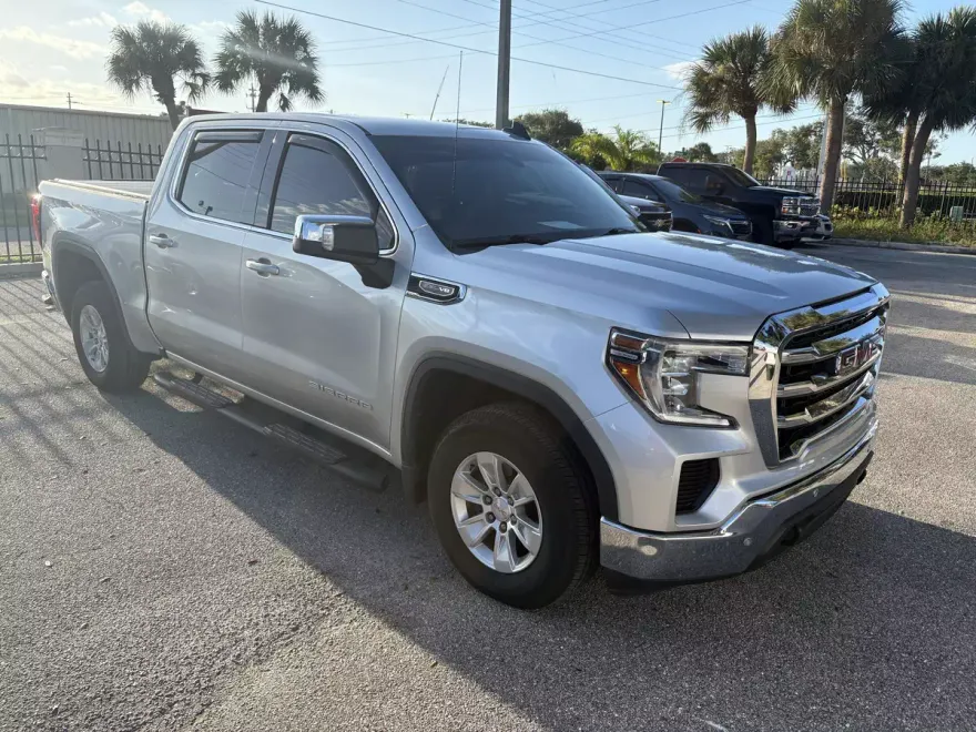 2021 Gmc Sierra 1500 SLE photo 1