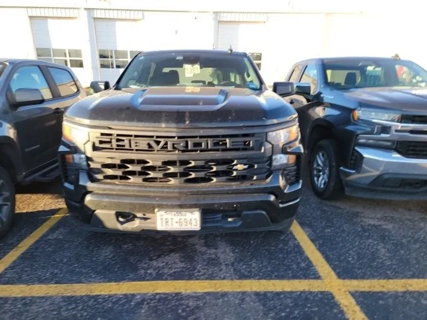 2024 Chevrolet Silverado 1500 Custom photo 1
