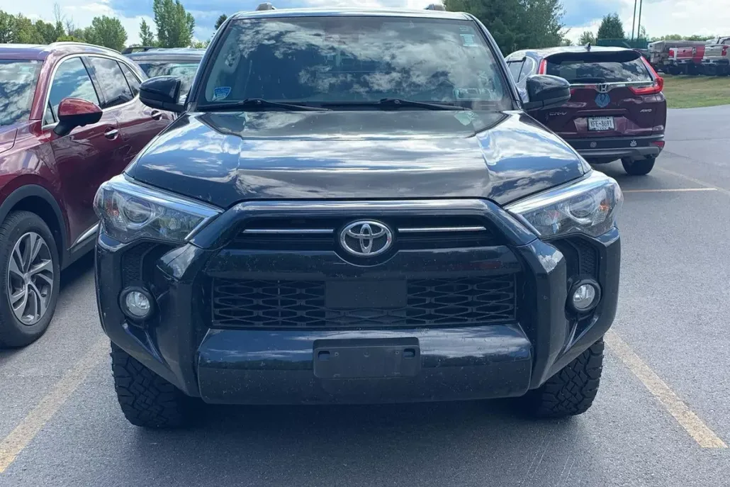 2020 Toyota 4Runner SR5 photo 1