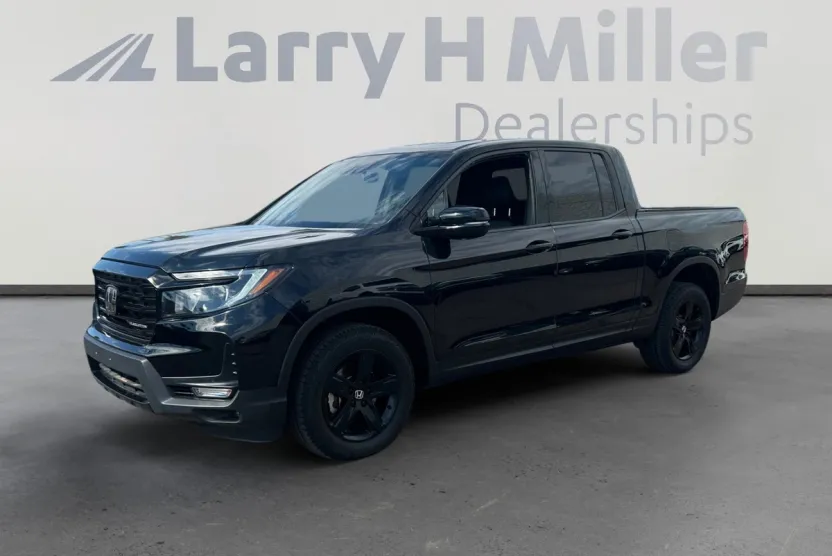 2021 Honda Ridgeline Black Edition photo 1