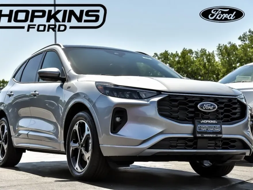 2024 Ford Escape ST-Line Select photo 1
