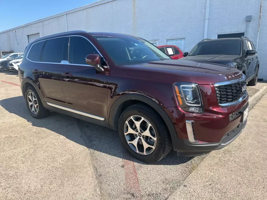 2022 Kia Telluride EX photo 1