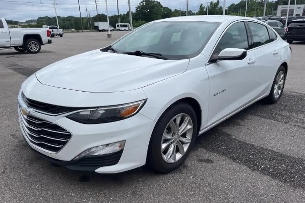 2022 Chevrolet Malibu 1LT photo 1
