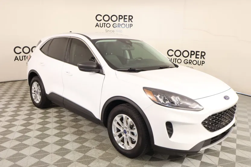 2022 Ford Escape SE photo 1