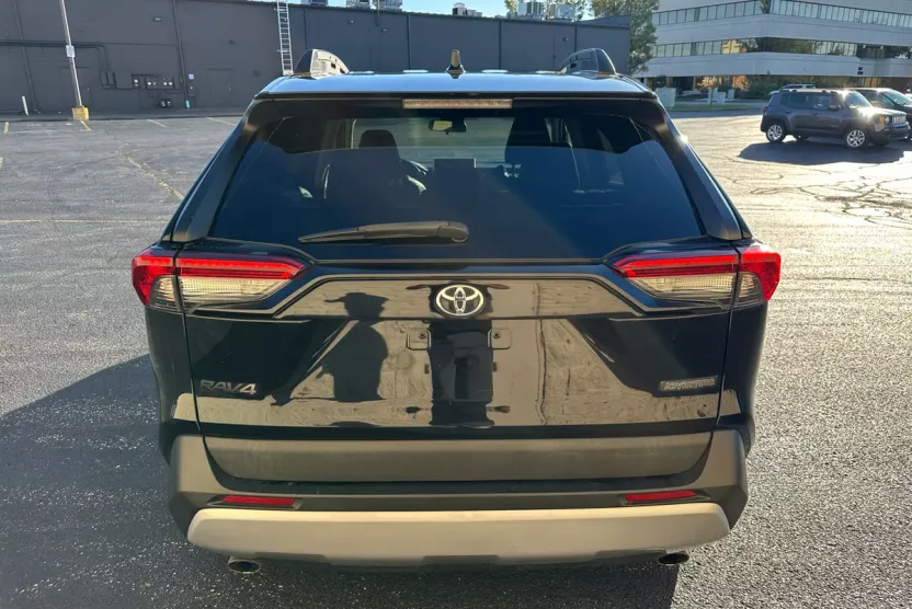 2021 Toyota RAV4 Adventure photo 1