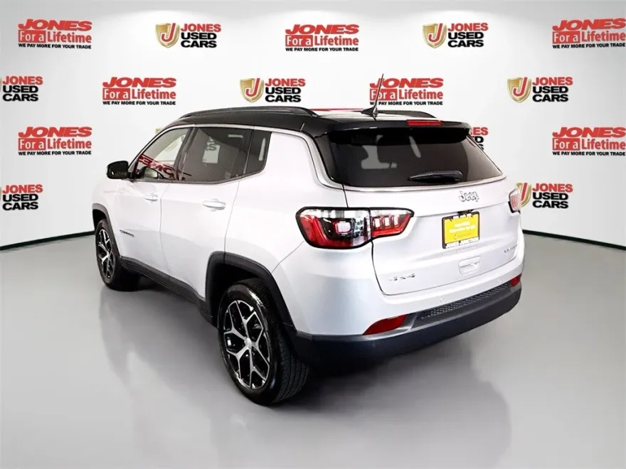 2024 Jeep Compass Limited photo 1