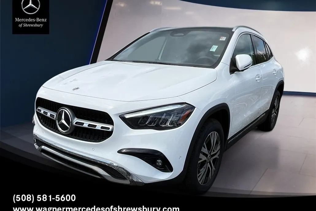 2026 Mercedes Benz GLA 250 4MATIC photo 1