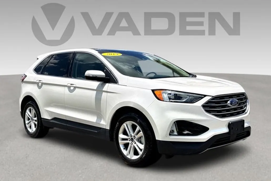 2019 Ford Edge SEL photo 1