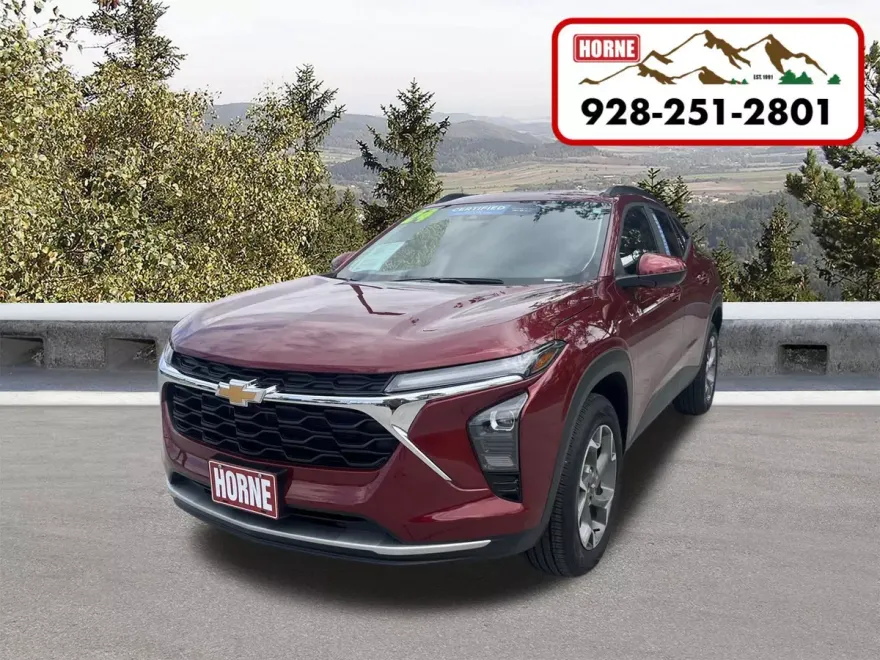 2024 Chevrolet Trax LT photo 1