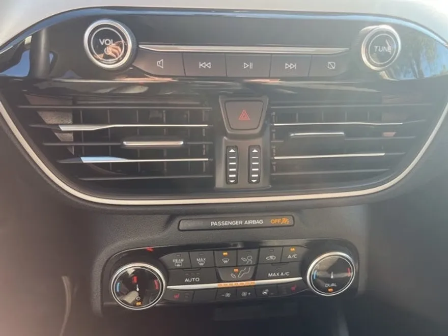 2022 Ford Escape SE photo 1