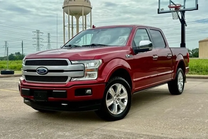 2019 Ford F-150 Platinum photo 1