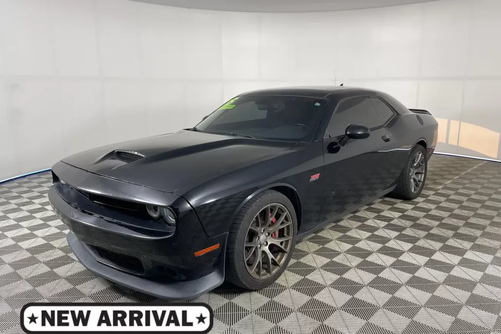 2015 Dodge Challenger SRT8 392 photo 1