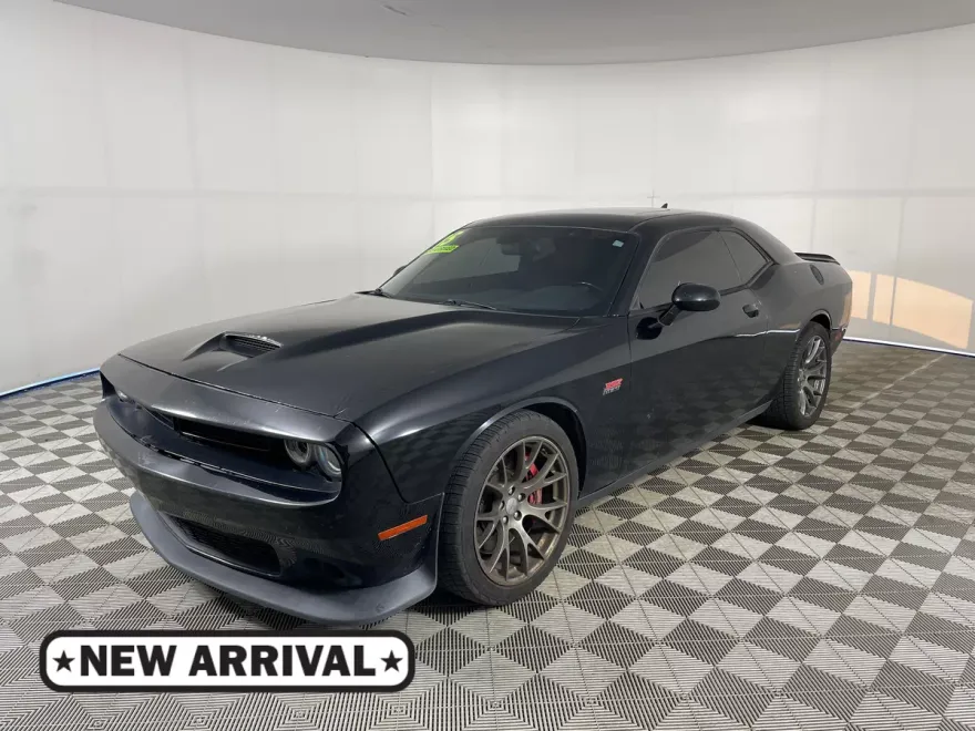 2015 Dodge Challenger SRT8 392 photo 1