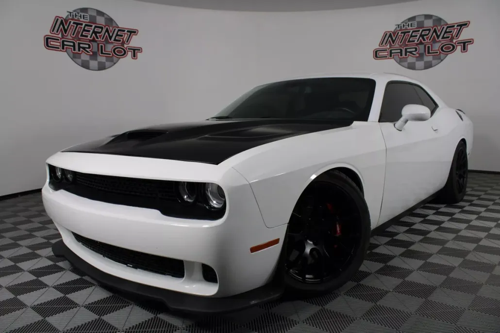 2017 Dodge Challenger SRT8 Hellcat photo 1