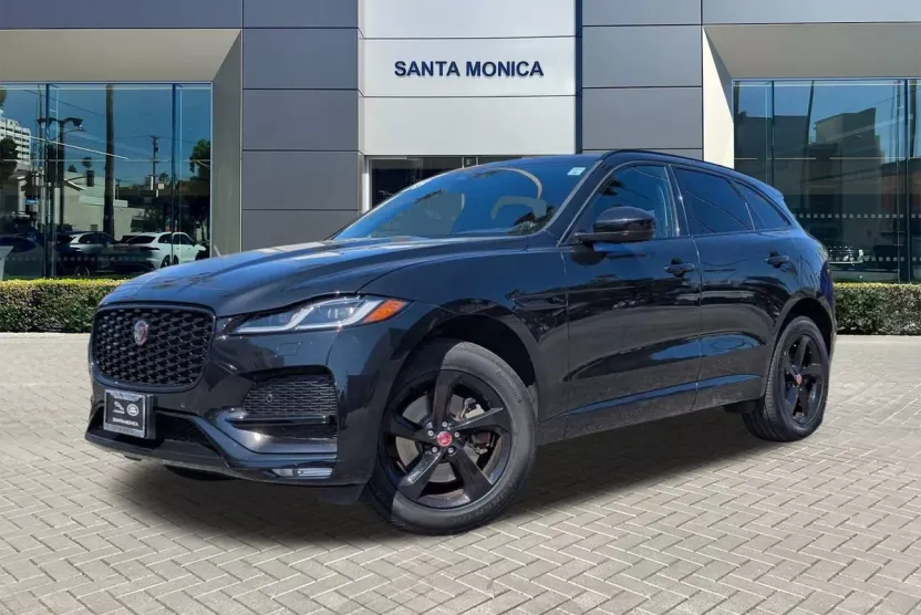2023 Jaguar F-PACE P250 S photo 1