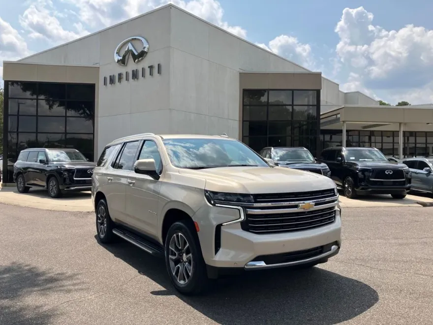 2021 Chevrolet Tahoe LT photo 1