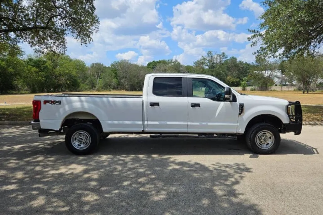 2019 Ford F-250 XLT photo 1