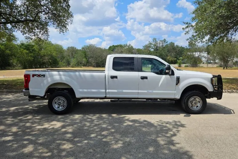 2019 Ford F-250 XLT photo 1