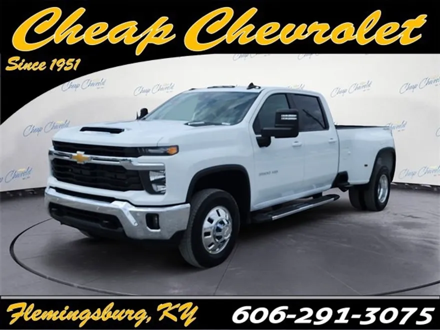 2026 Chevrolet Silverado 3500HD LT photo 1