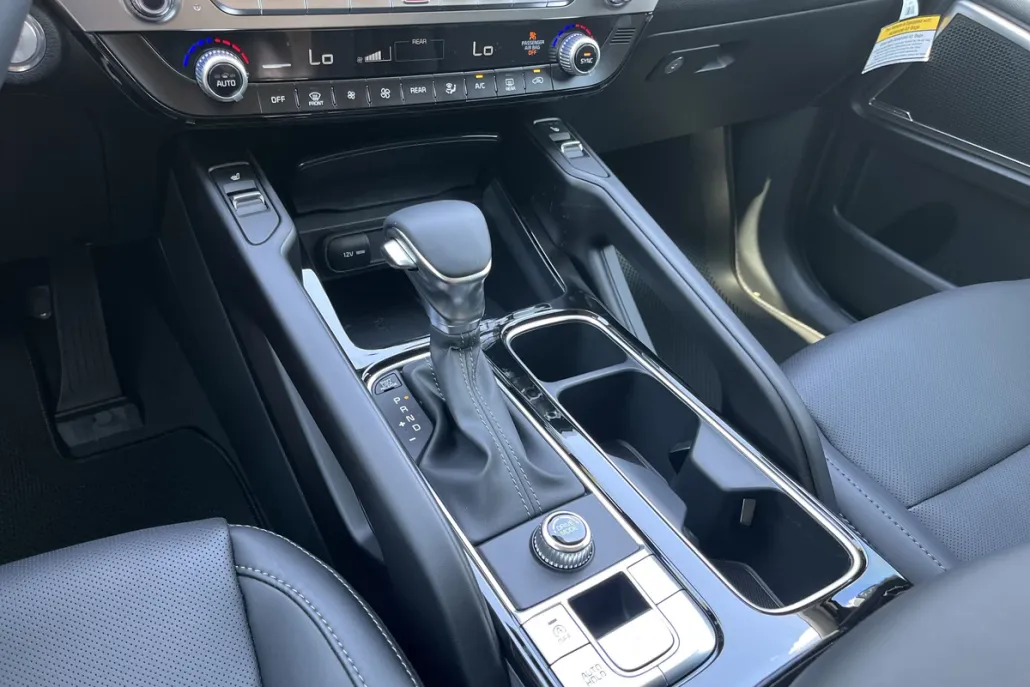 2025 Kia Telluride S photo 1