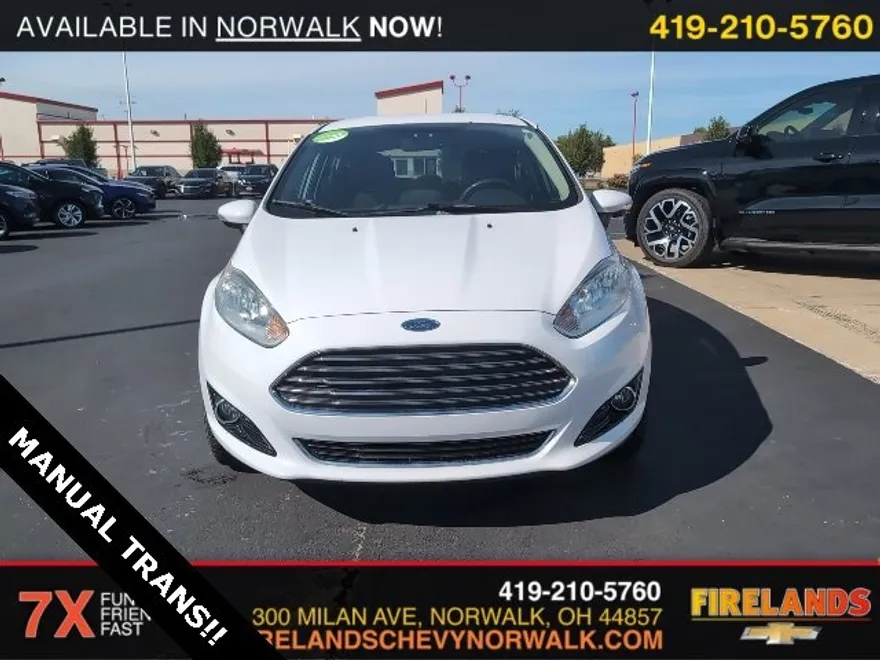 2015 Ford Fiesta Titanium photo 1