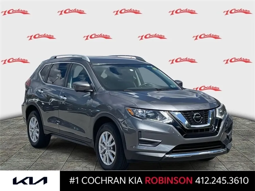 2018 Nissan Rogue SV photo 1