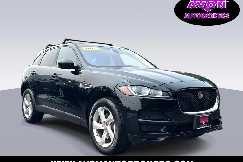 2017 Jaguar F-PACE Premium photo 1