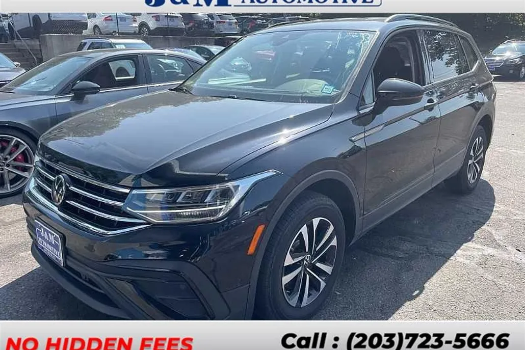 2022 Volkswagen Tiguan S photo 1