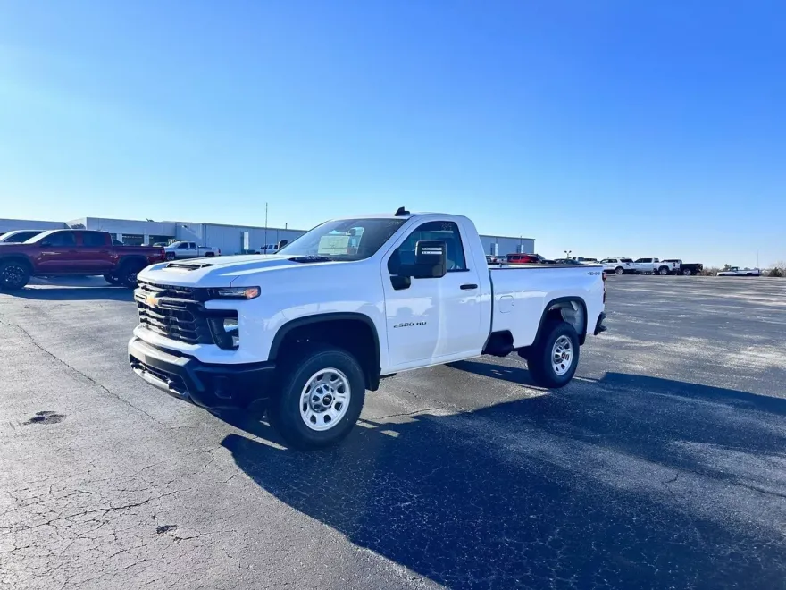 2025 Chevrolet Silverado 2500HD photo 1