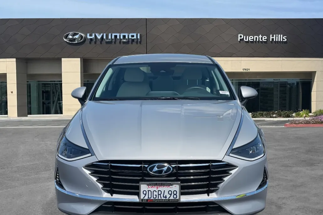 2023 Hyundai Sonata SE photo 1