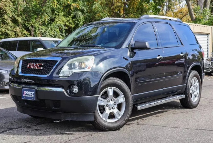2011 Gmc Acadia SLE photo 1