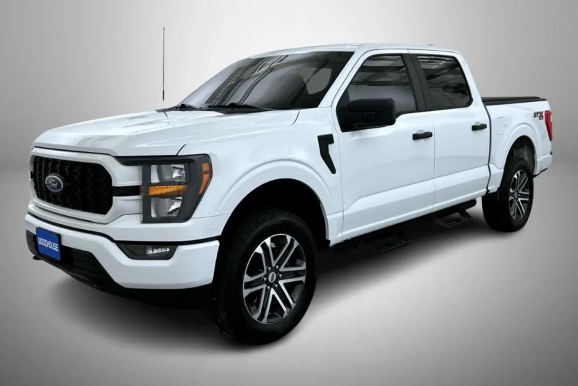 2023 Ford F-150 XL photo 1