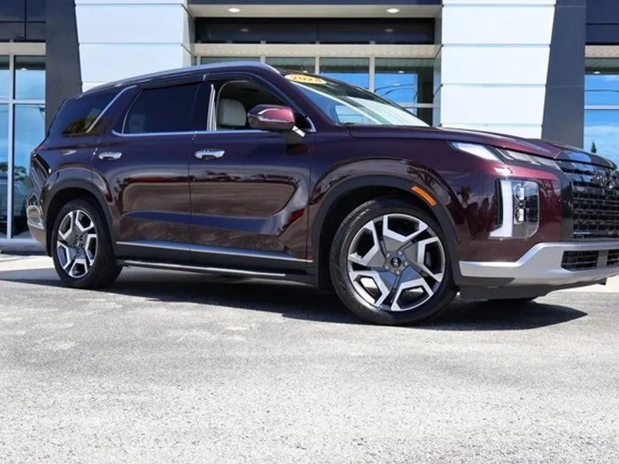 2024 Hyundai Palisade Limited photo 1