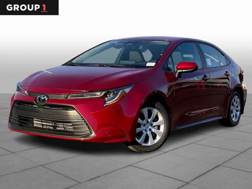 2026 Toyota Corolla LE photo 1
