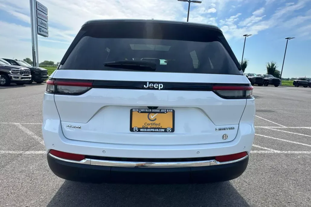 2022 Jeep Grand Cherokee Limited photo 1