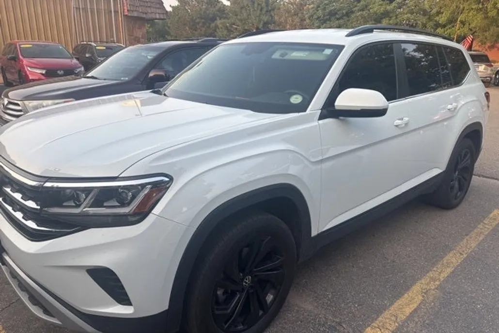 2022 Volkswagen Atlas V6 SE Technology photo 1