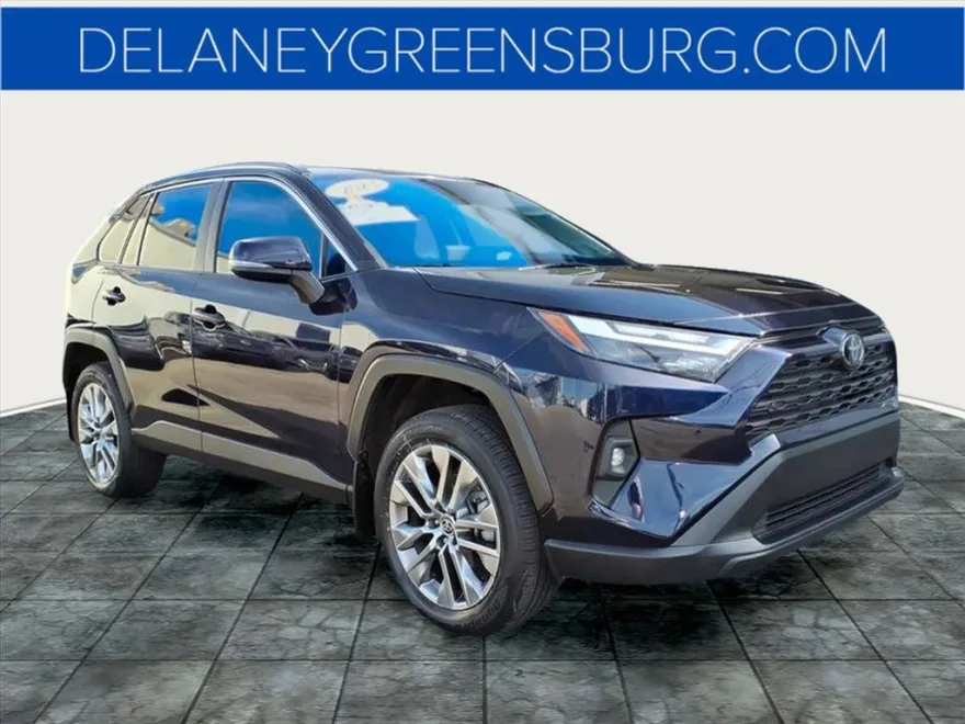 2023 Toyota RAV4 XLE Premium photo 1