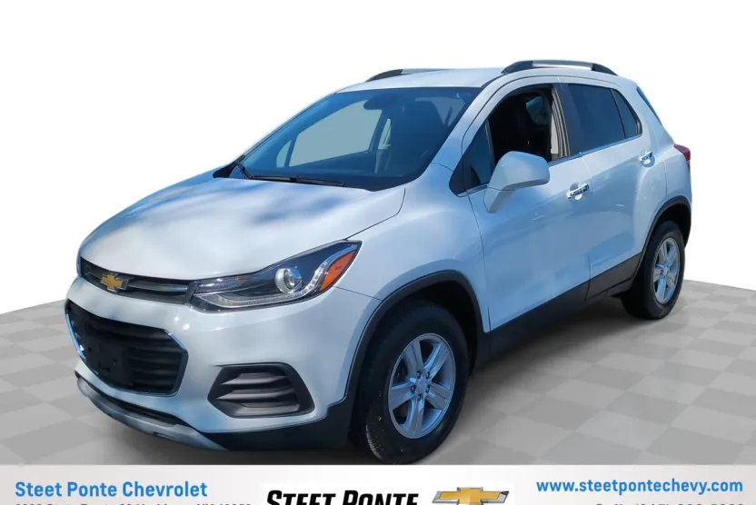 2019 Chevrolet Trax LT photo 1