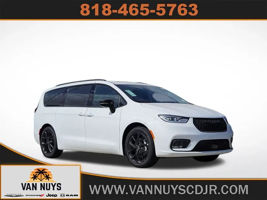 2025 Chrysler Pacifica Limited photo 1