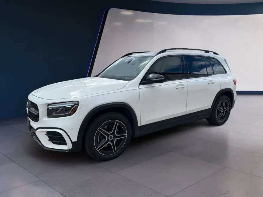 2024 Mercedes Benz GLB 250 photo 1