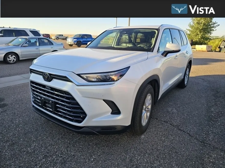 2024 Toyota Highlander Hybrid XLE photo 1