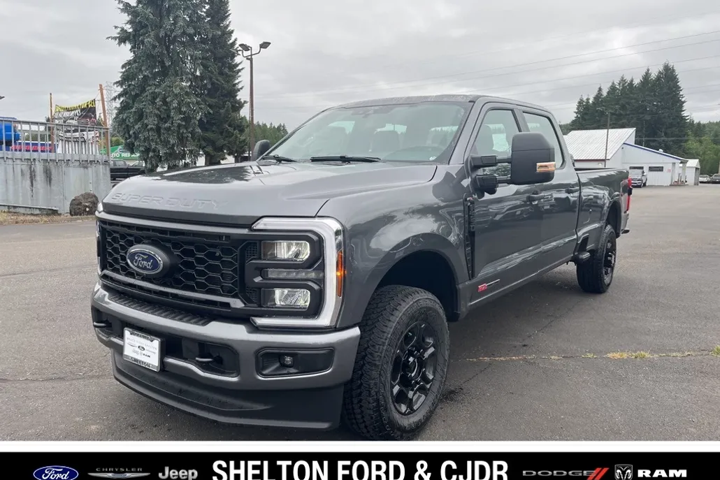 2025 Ford F-350 XL photo 1