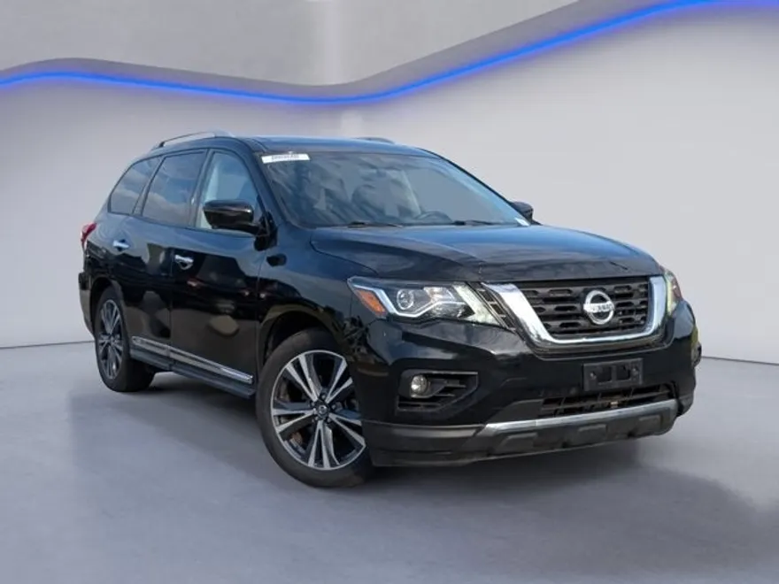 2020 Nissan Pathfinder Platinum photo 1